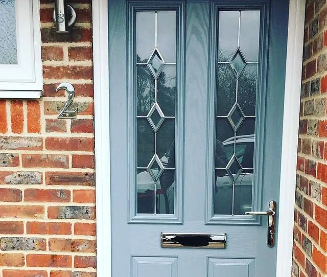 Meon Valley Garage Doors Ltd - Sectional Door - Southampton - Hampshire 