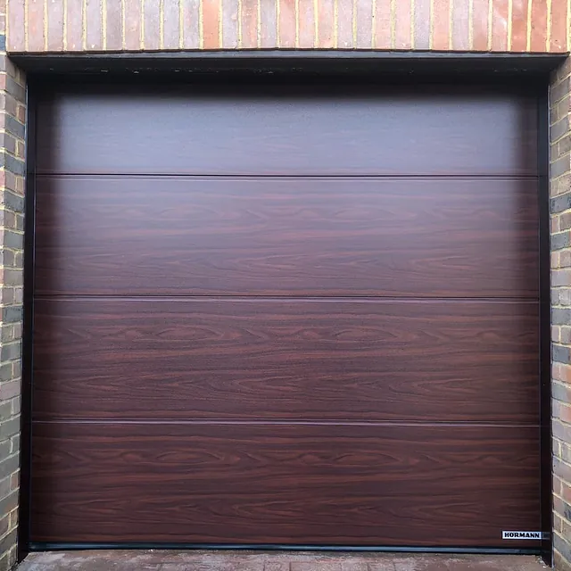 Meon Valley Garage Doors Ltd - Sectional Door - Southampton - Hampshire 