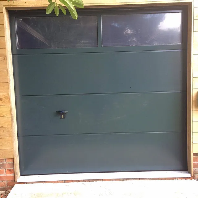 Meon Valley Garage Doors Ltd - Sectional Door - Southampton - Hampshire 